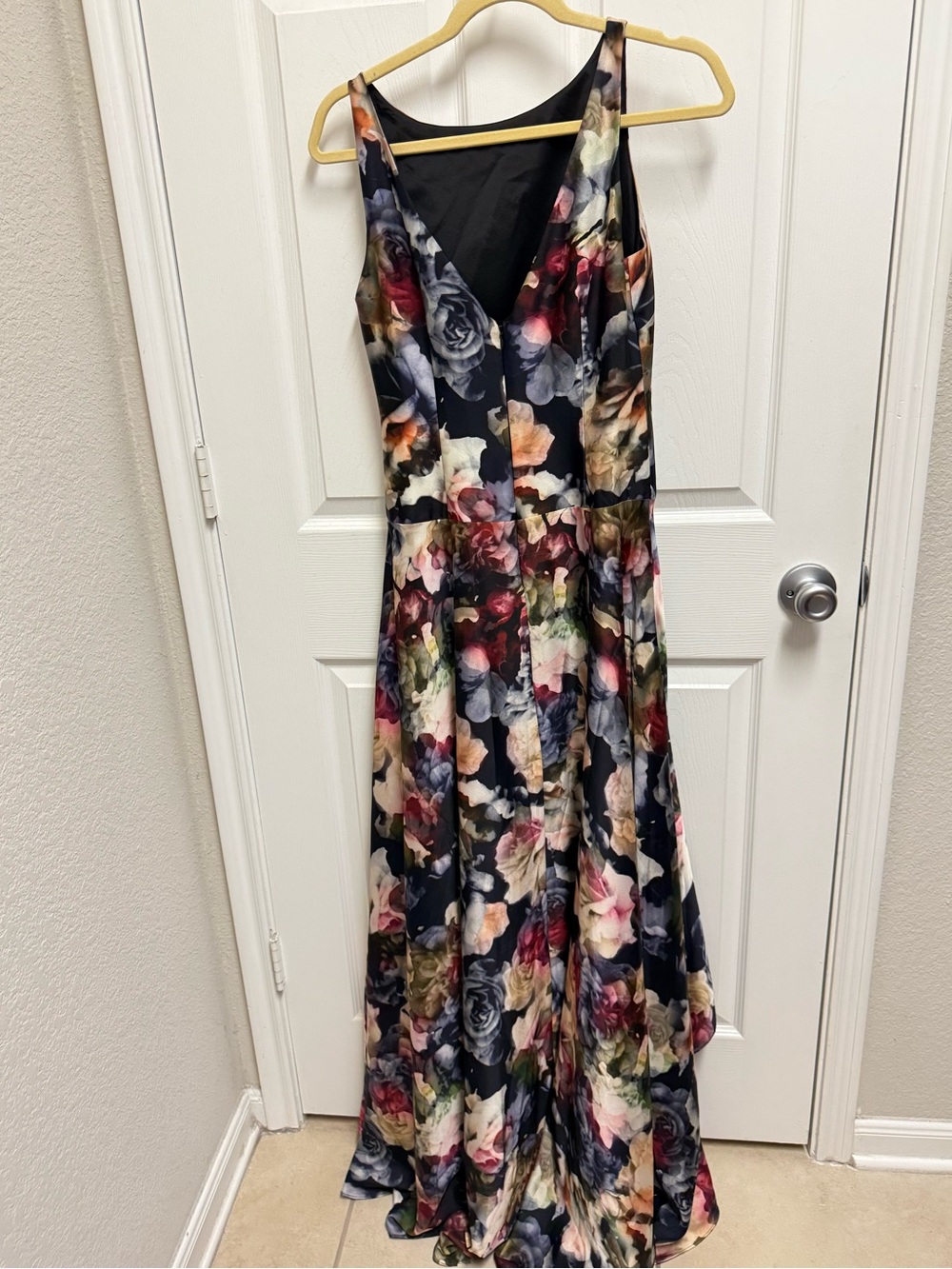 Adrianna Papell Floral Evening Gown - Picture 14 of 14